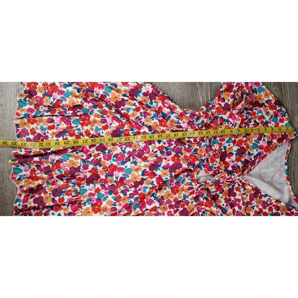 Women's Shein Curve Size 0XL Floral Twist Front Keyhole Cutout Dress‎ Short